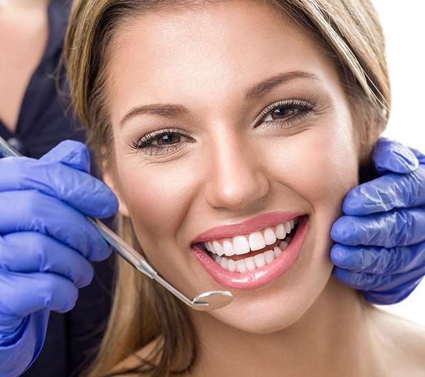 Des Plaines Teeth Whitening at Dentist